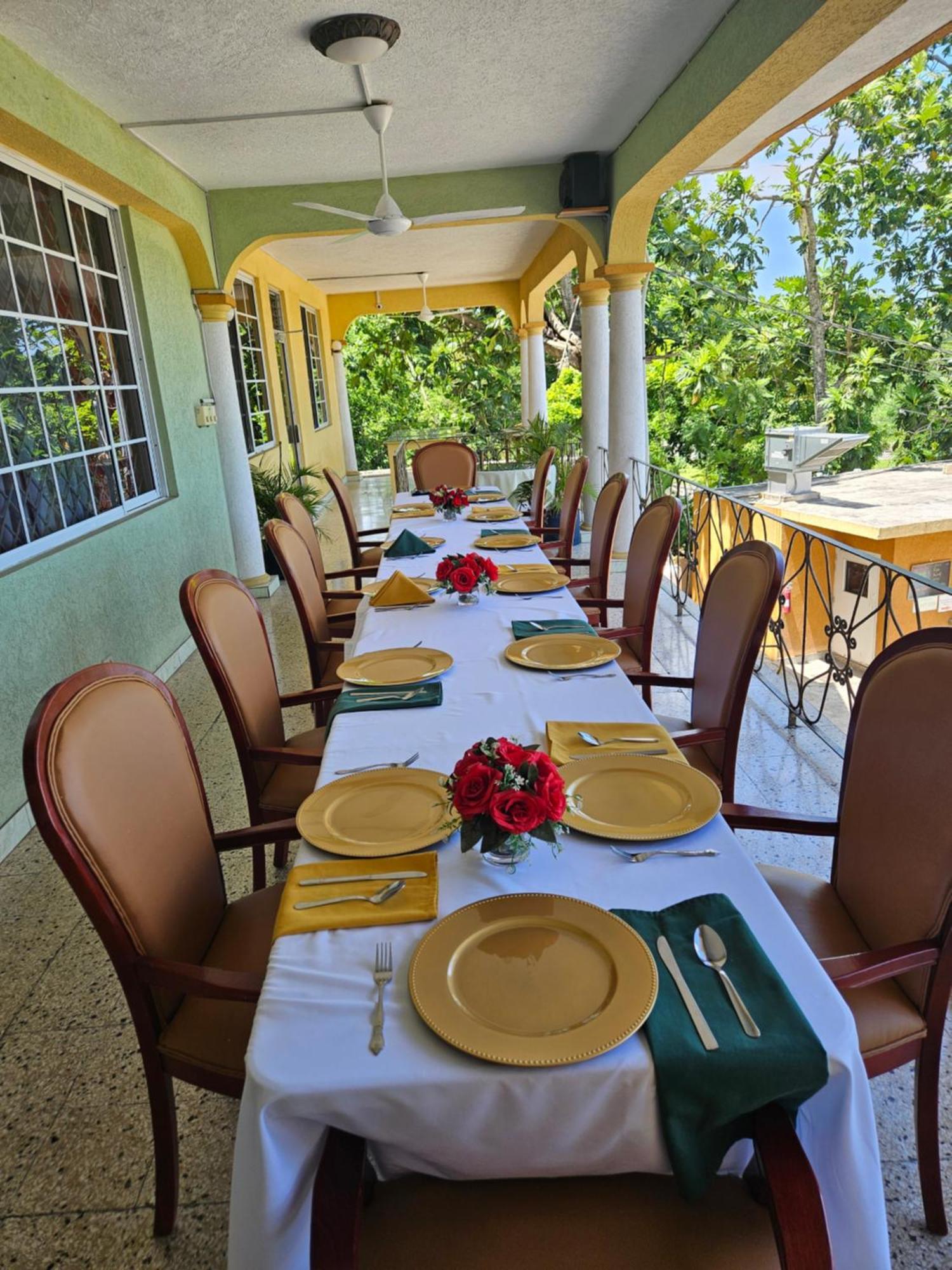 Palm Bay Guest House & Restaurant Montego Bay Exterior photo